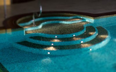 5 things a pool service contractor does